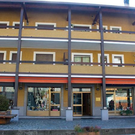 Trilocale In Centro A Chiesa Valmalenco Apartment คีเอซา อิน วัลมาเลนโก ภายนอก รูปภาพ