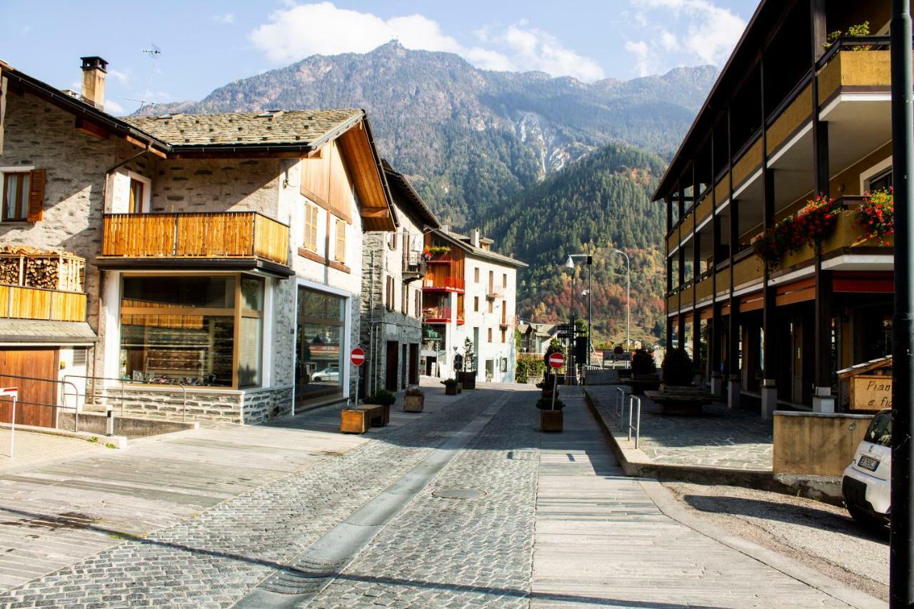 Trilocale In Centro A Chiesa Valmalenco Apartment คีเอซา อิน วัลมาเลนโก ภายนอก รูปภาพ